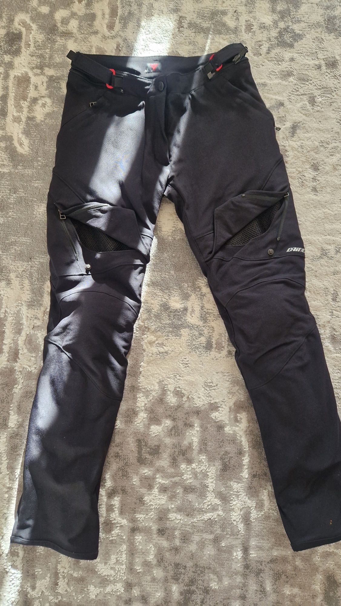 Продам мотоштаны Dainese женские 42 р.
