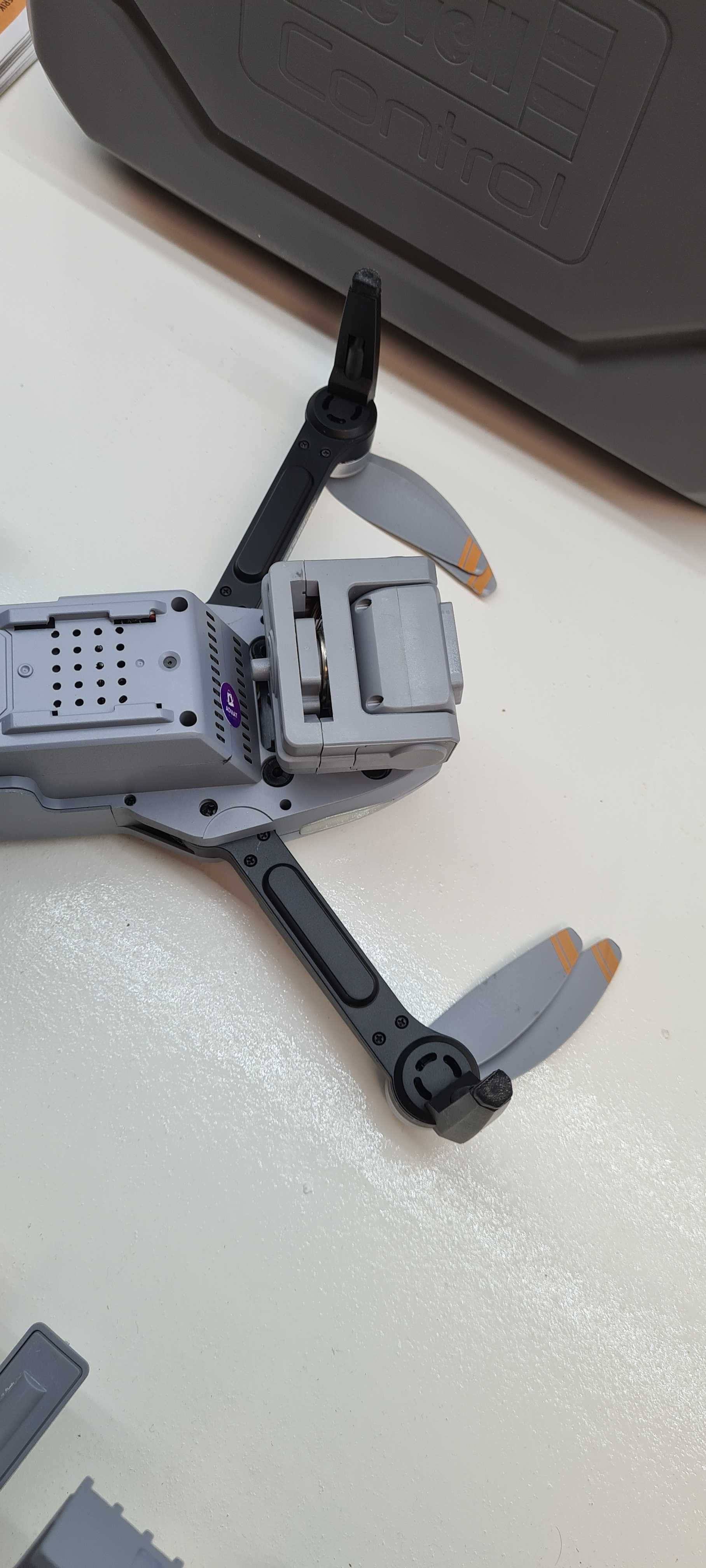 Revell dron Navigator NXT zdalnie sterowany kamera 2,7K