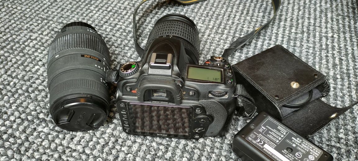 Nikon d90 + nikkor 18-105 + sigma 70-300 +filtry