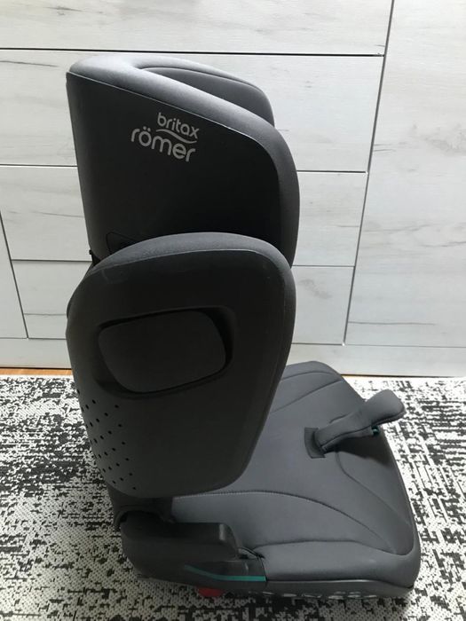 Продам б/у  детское автокресло Britax-romer ТОЛЬКО ЗВОНИТЬ073  0661749