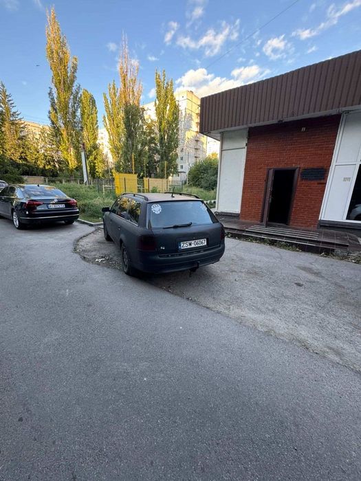 Продам робочу машинку !