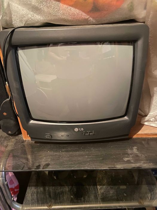 TV LG antiga vintage