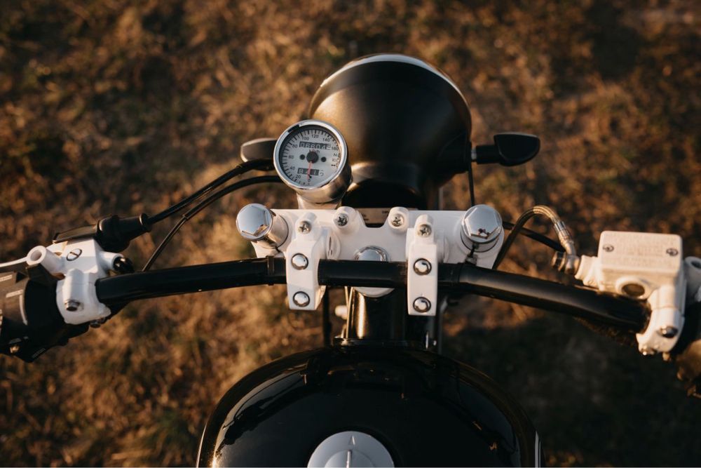 Honda CA Rebel 125 bobber