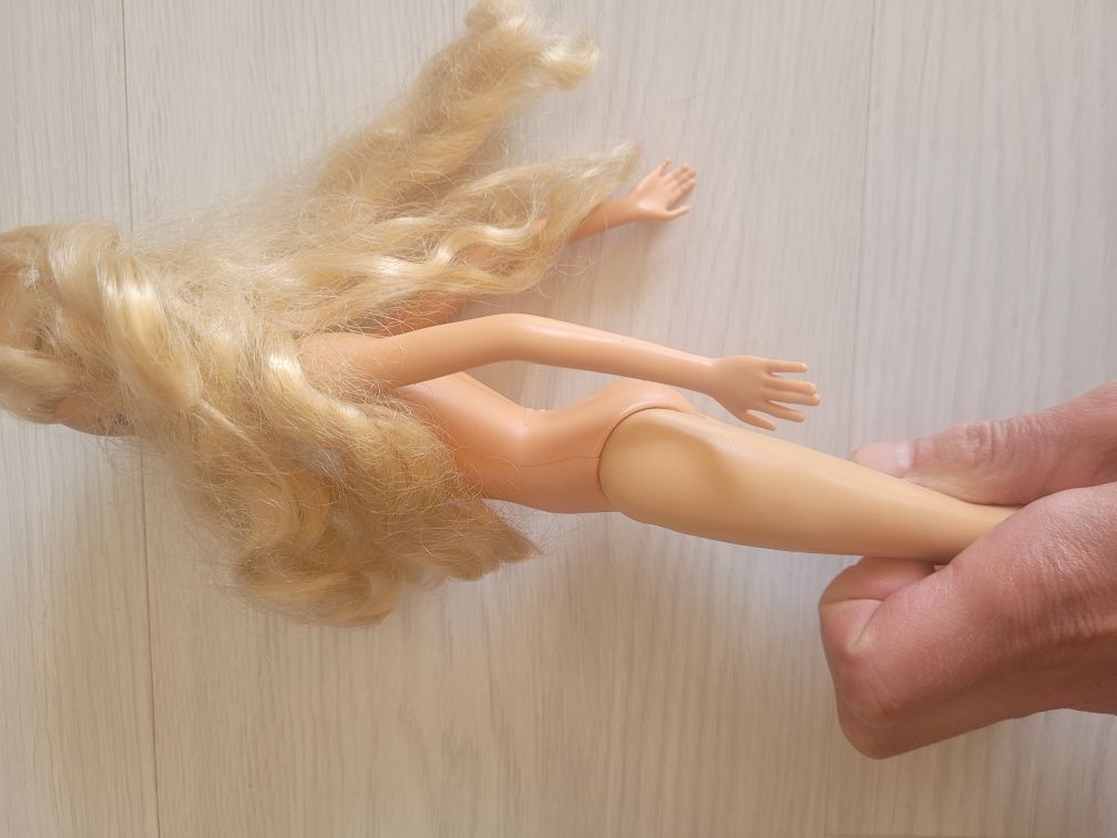 Lalka barbie annika magia pegaza
