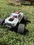 MJX 10208 v2 model zdalnie sterowany basher 1:10