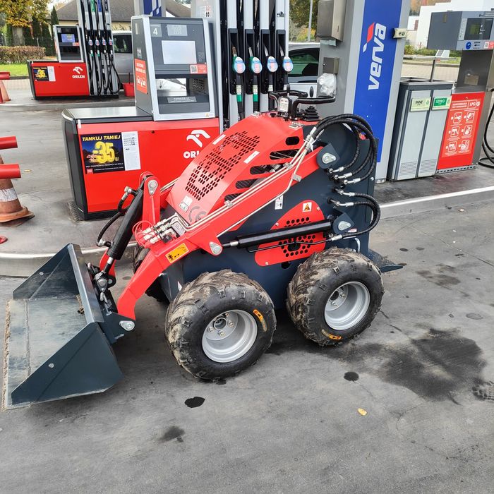 Mini ładowarka LW330S – kompaktowa, mocna i ekonomiczna