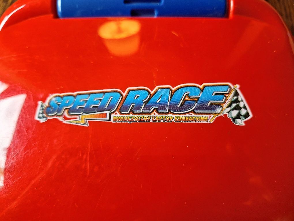 Dwujęzyczny laptop edukacyjny Speed Race polsko-angielski 30 gier