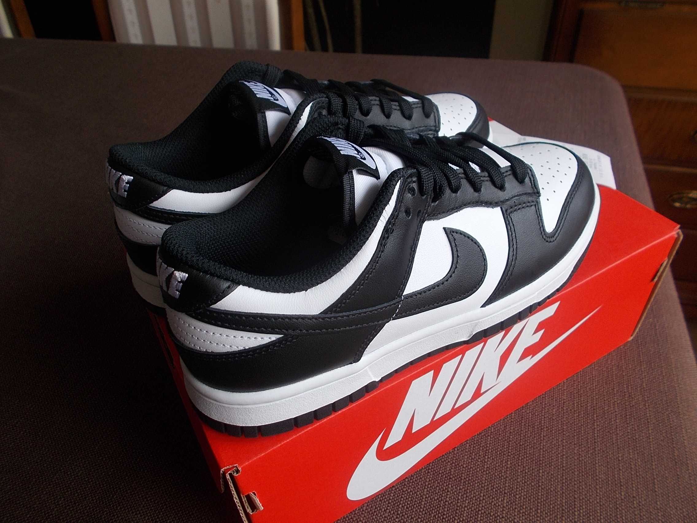 ( r. Eur 38 -24 cm.) Nike Dunk Low White Black Dunk Panda