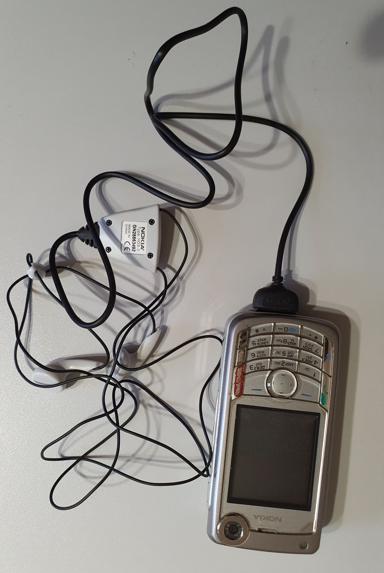 Продам повністю робочий телефон Nokia 6680