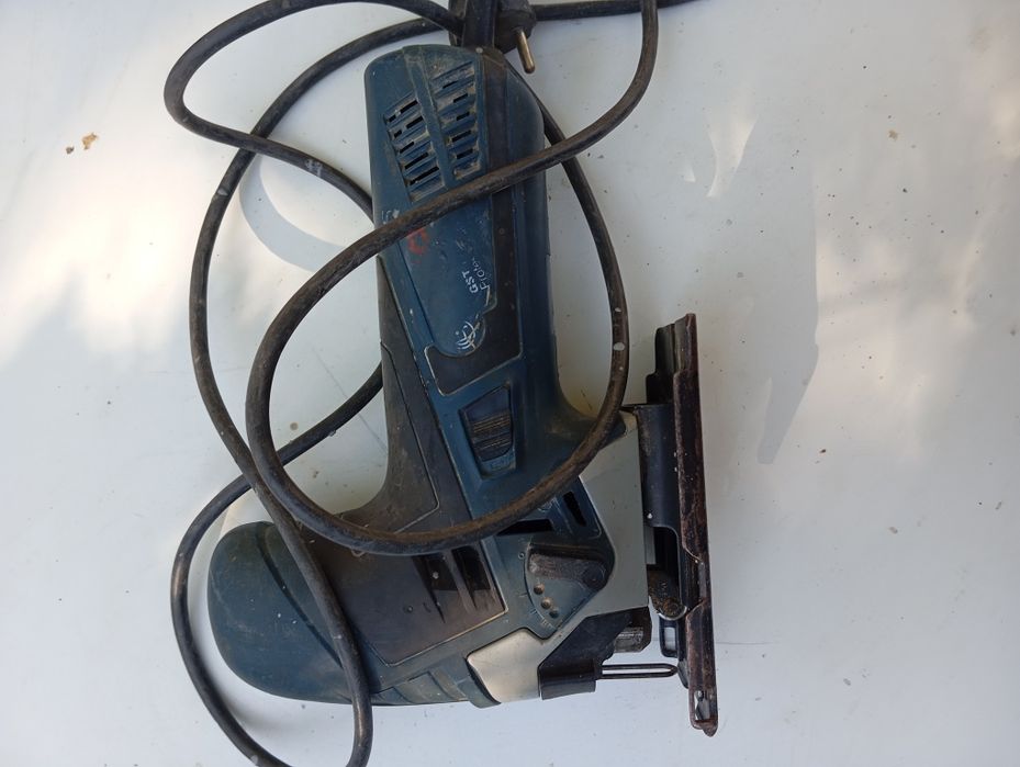 Bosch gst 90 e. Електролобзик.