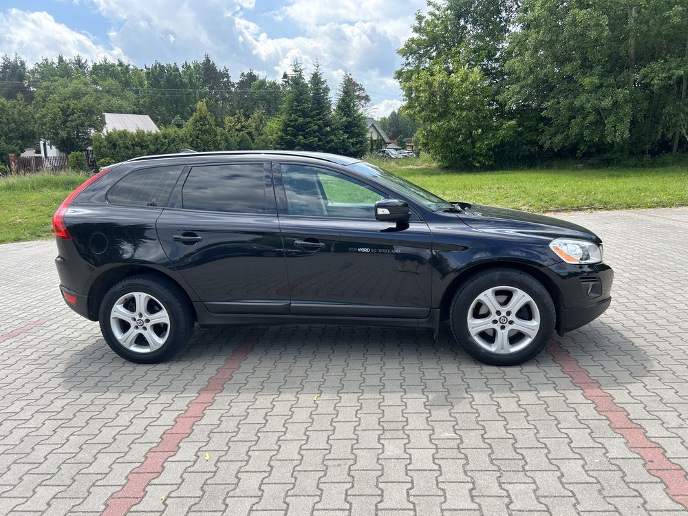 Volvo XC60 2.4 D5 AWD 205KM Automat Xsenon Skóra Hak Webasto