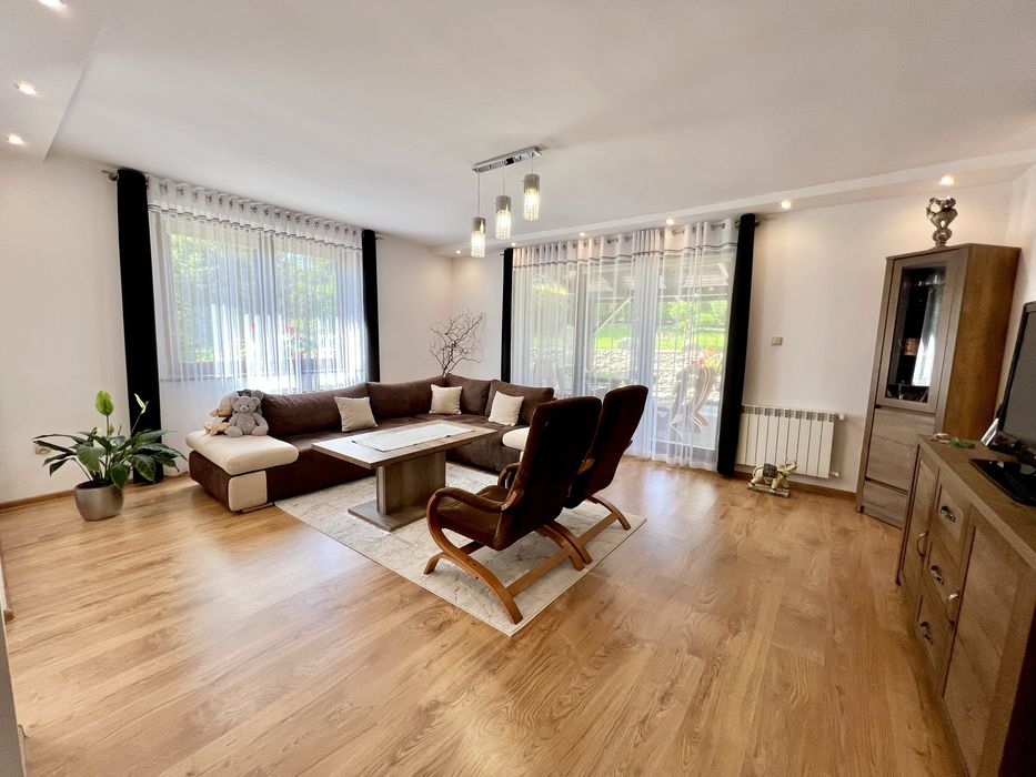 Dom jednorodzinny o pow. 200 m² – Biczyce Dolne, gm. Chełmiec