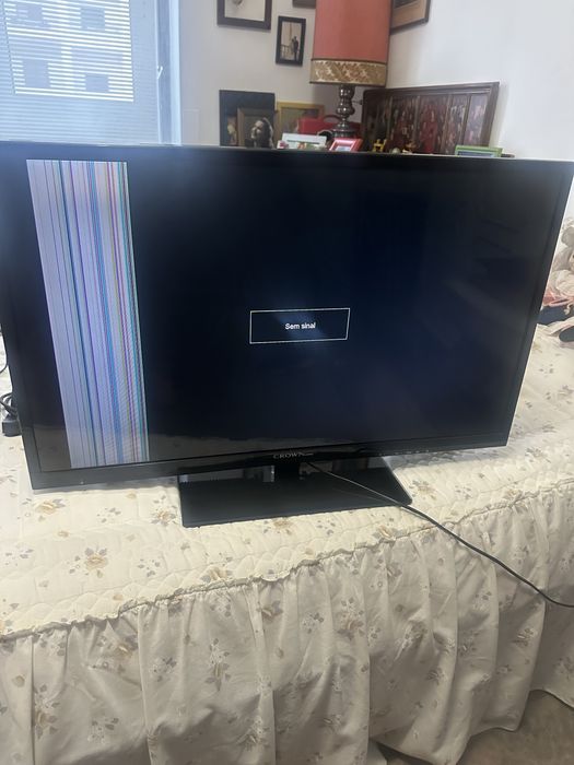 Televisao Crown 26