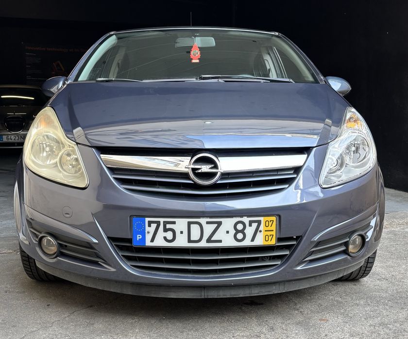Opel Corsa D Enjoy 1200 Gasolina 160Milkm