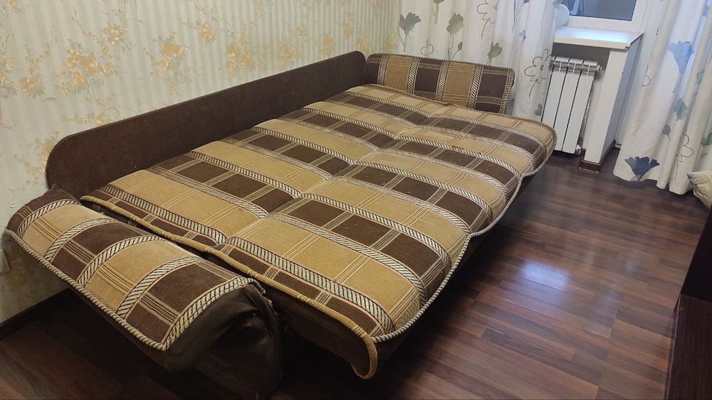 Продам диван книжка. Самовывоз