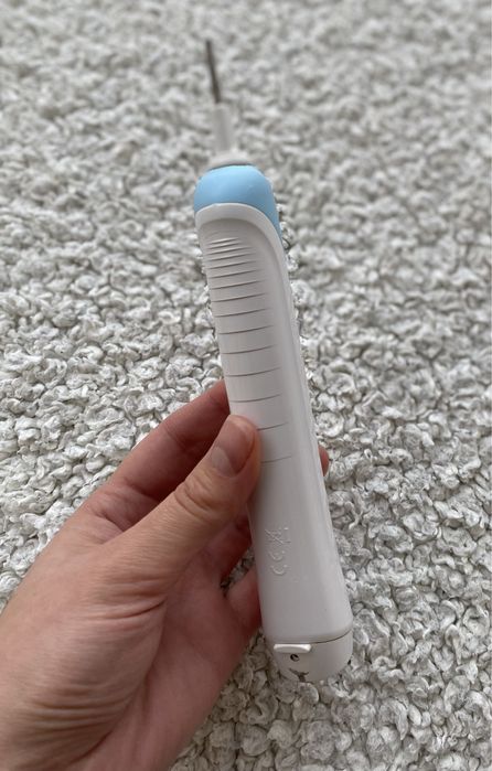 Електрична зубна щітка Oral-b Braun электрическая зубная щетка