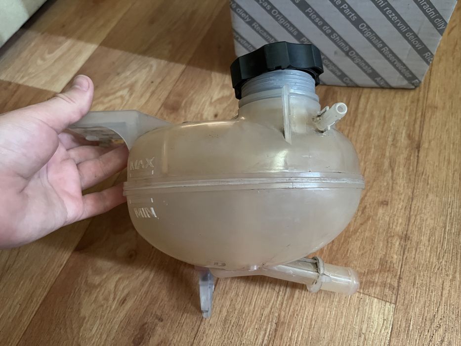 Fiat Tipo 1.4 (2020г) бензин, Бачок охлаждающей жидкости