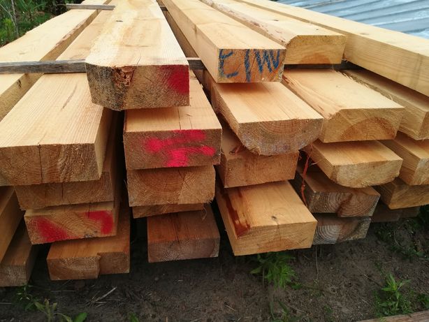 Drewno konstrukcyjne, tarcica budowlana, krokwie, deski, kantówka