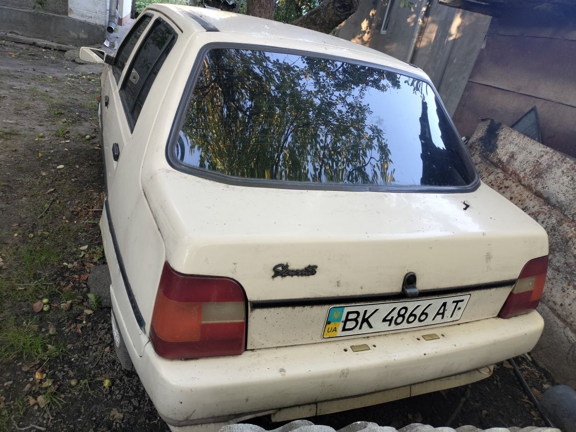 Автомобіль Славута 2003 рік