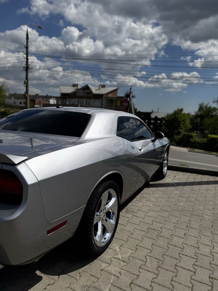 Dodge Challenger 2013 oldschool car