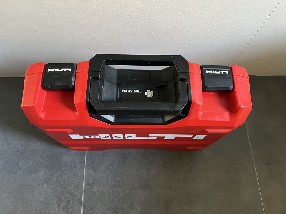 Лінійний лазерний нівелір Hilti PM 30-MG  3D