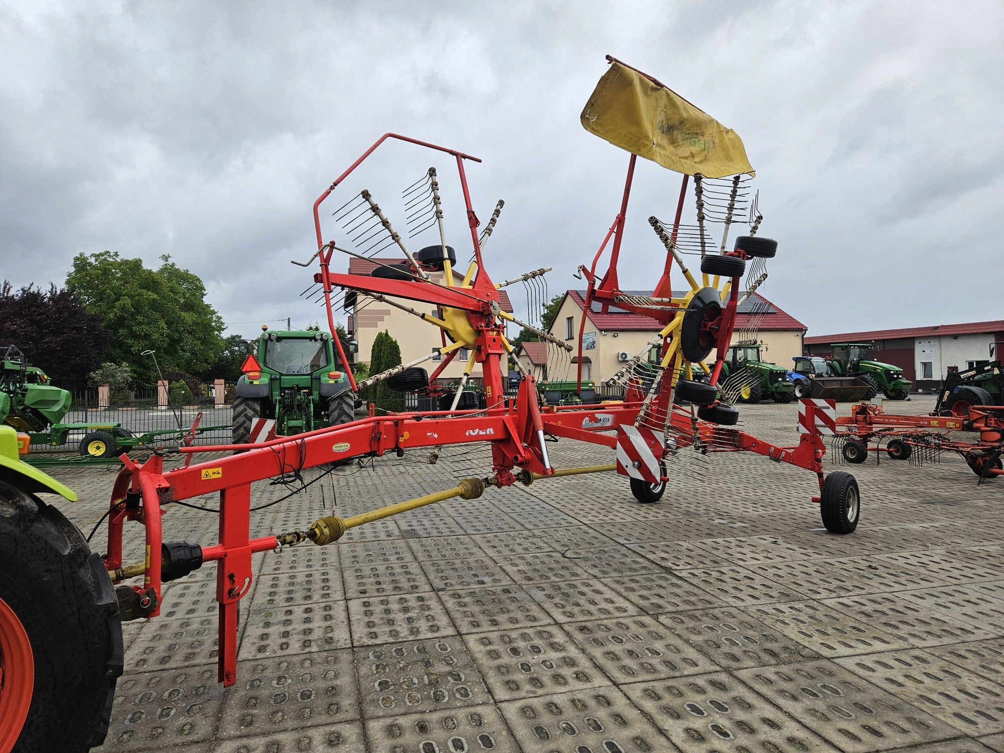 Zgrabiarka pottinger eurotop 651 a 2008 rok idealny stan claas fella