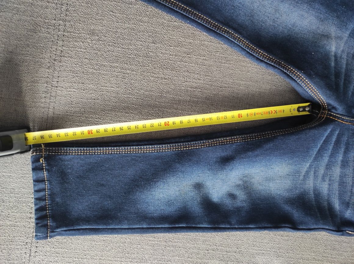 Spodnie jeansowe ocieplane 110 cm