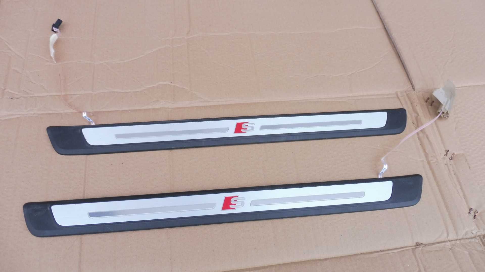 Listwa  Progowa  S-LINE KOMPLET AUDI S3 8V LED Sedan LIFT