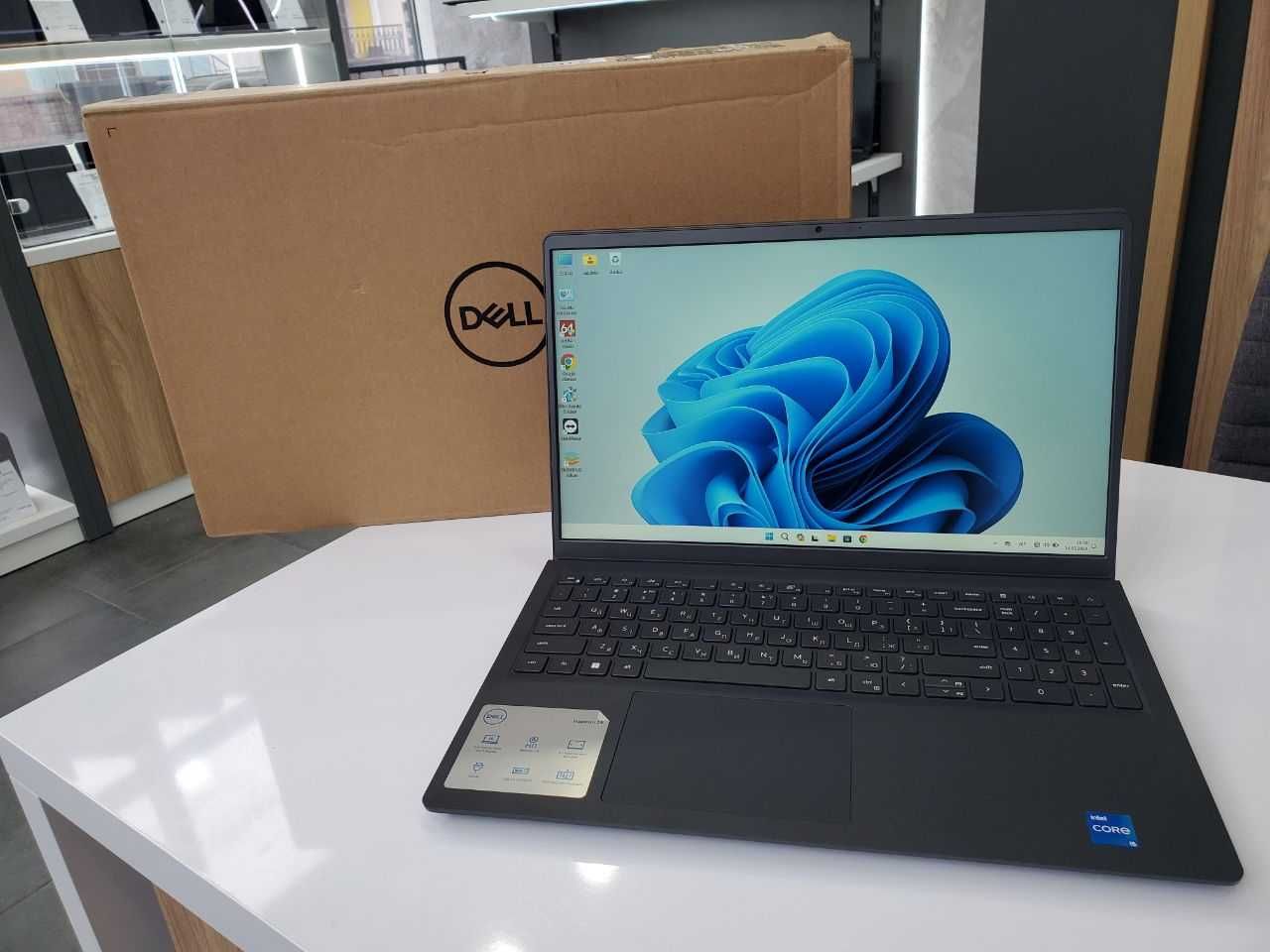 Ноутбук DELL INSPIRON 3520 Intel Core i5-1135G7/8Gb/256Gb SSD