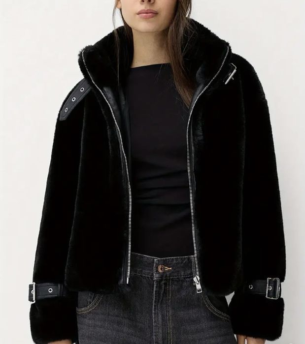 Укорочена еко-шуба з шкіряними деталями