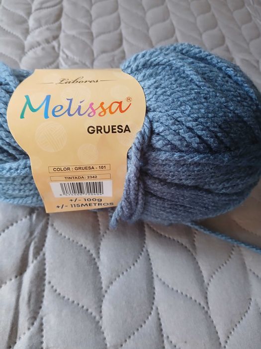 Novelo de lã azul Melissa 100% acrilico