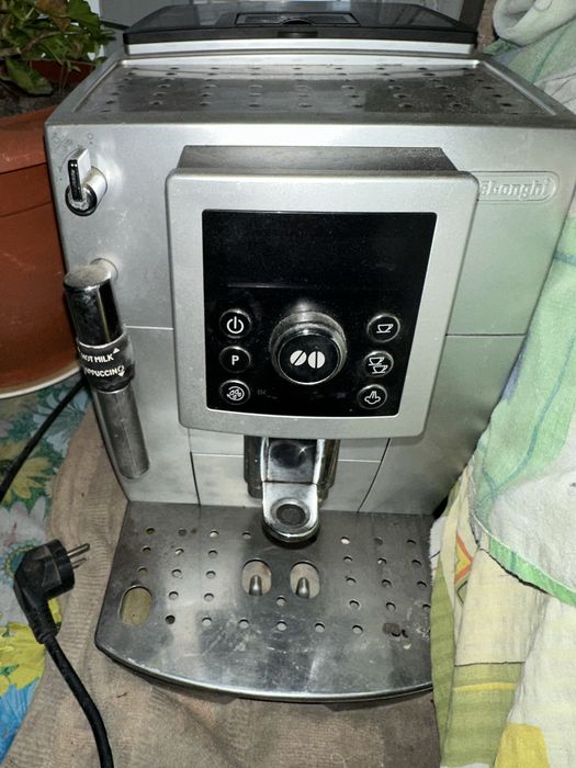 Продам кавомашинку на запчастини