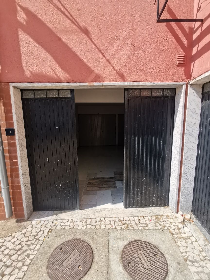 Garagem/Box Monte Abraão