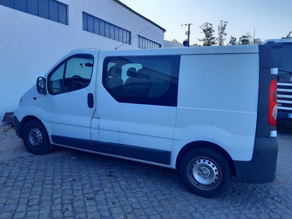 Vendo Tráfic 2007,6 lugares