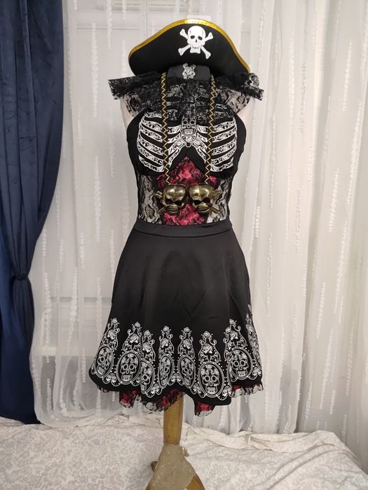 Piękny strój przebranie piratka pirat Korsaka królowa mórz rozmiar S