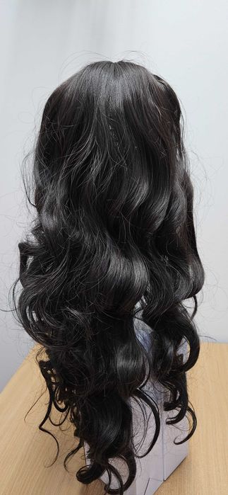 Peruka włosy długie faliste ciemny brąz bez grzywki ok 65 cm