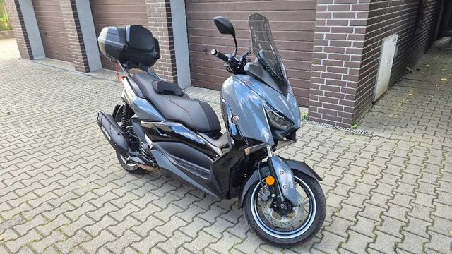 YAMAHA X-MAX 125 TECH MAX - super stan - Polski Salon + MEGA DODATKI !