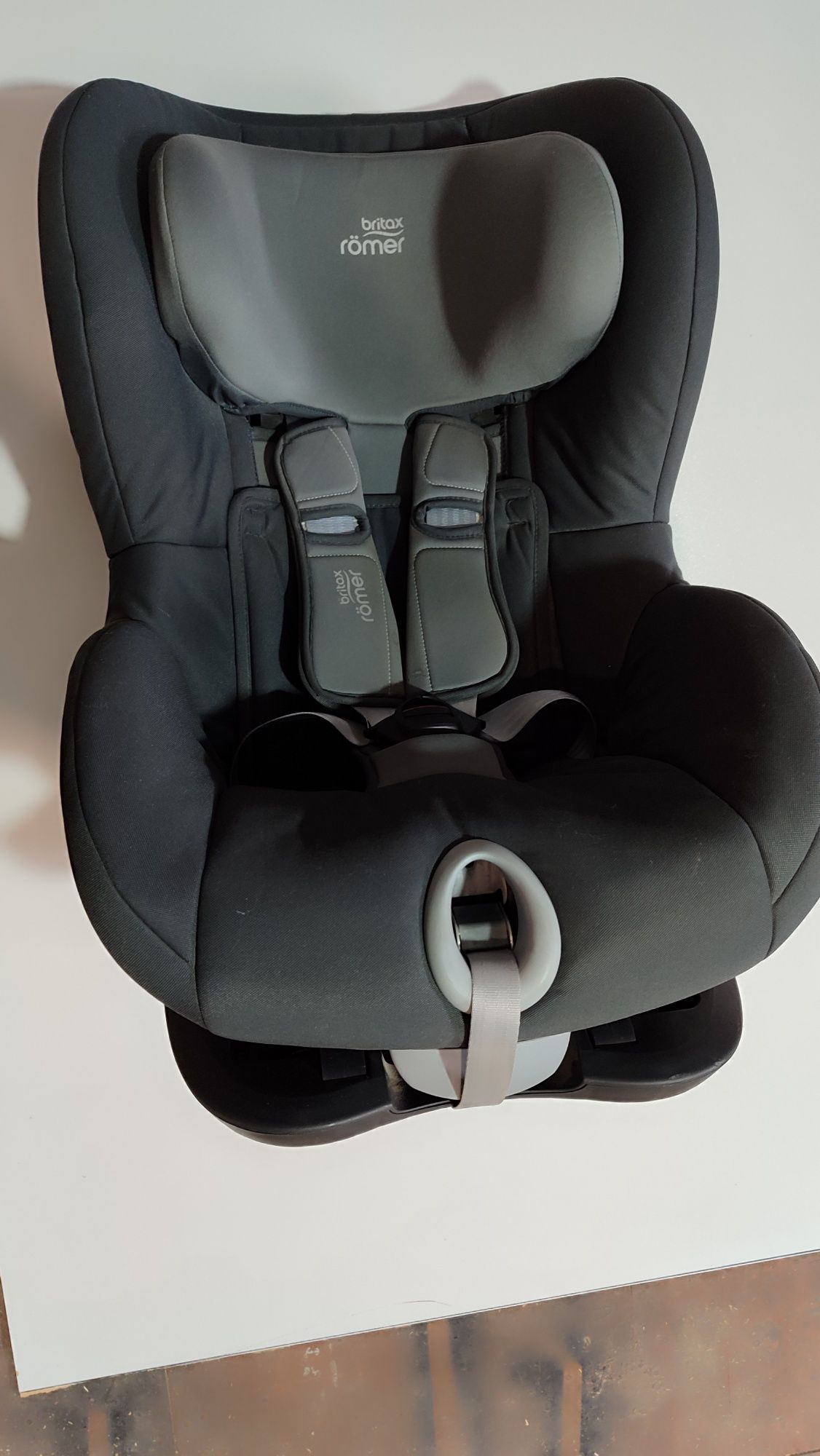 Автокресло BRITAX-ROMER KING II BLACK SERIES Storm Grey
Артикул: 20000