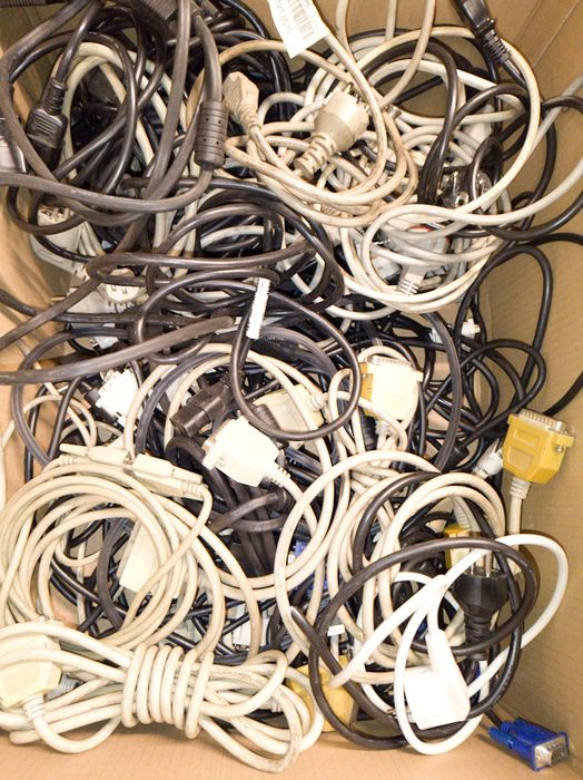 Kable, przewody złom miedziany 21 kg