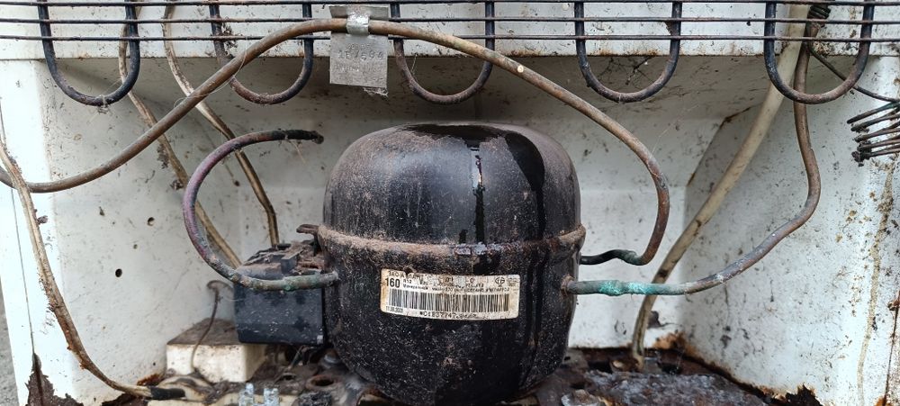 Продам холодильник