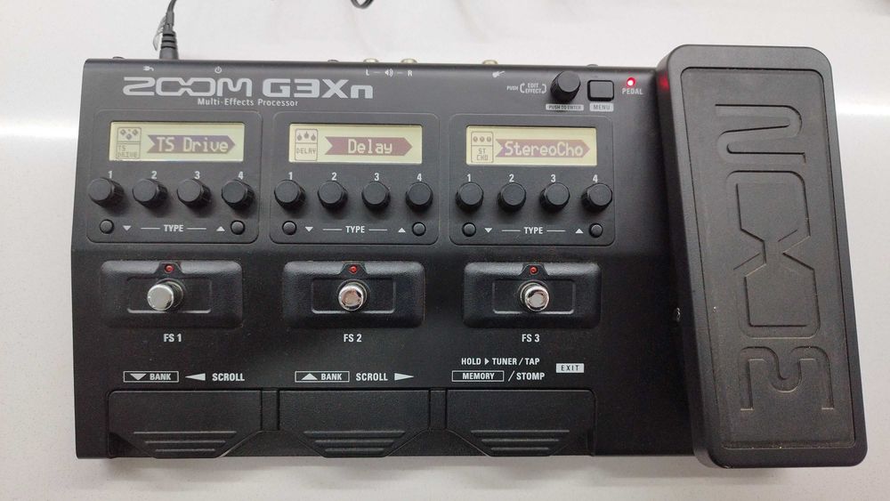 Zoom G3xn Pedaleira Multiefeitos Guitarra