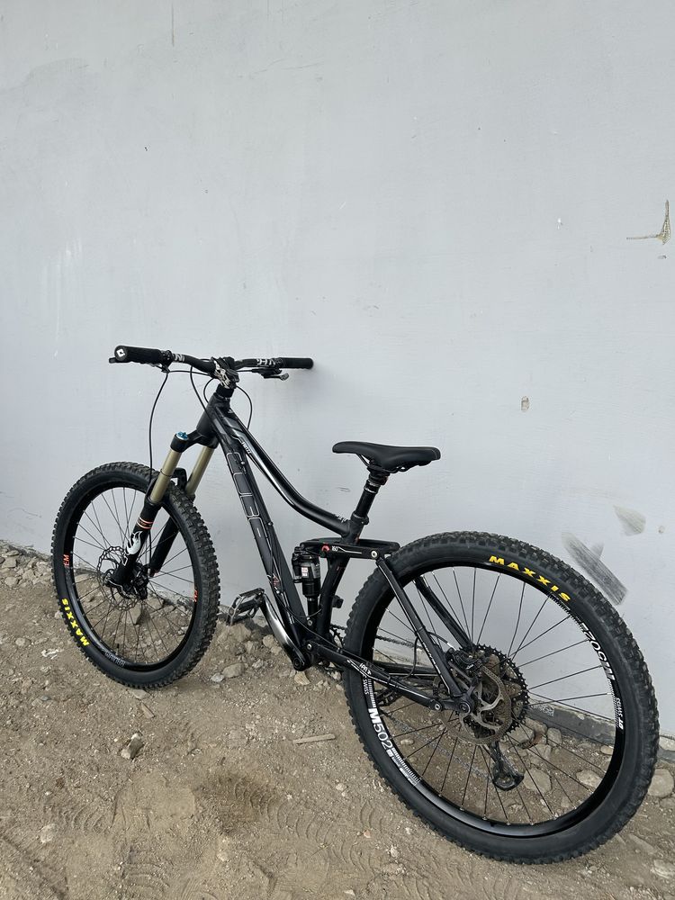 Rower full mtb .Cube stereo 160 s27  , Fox