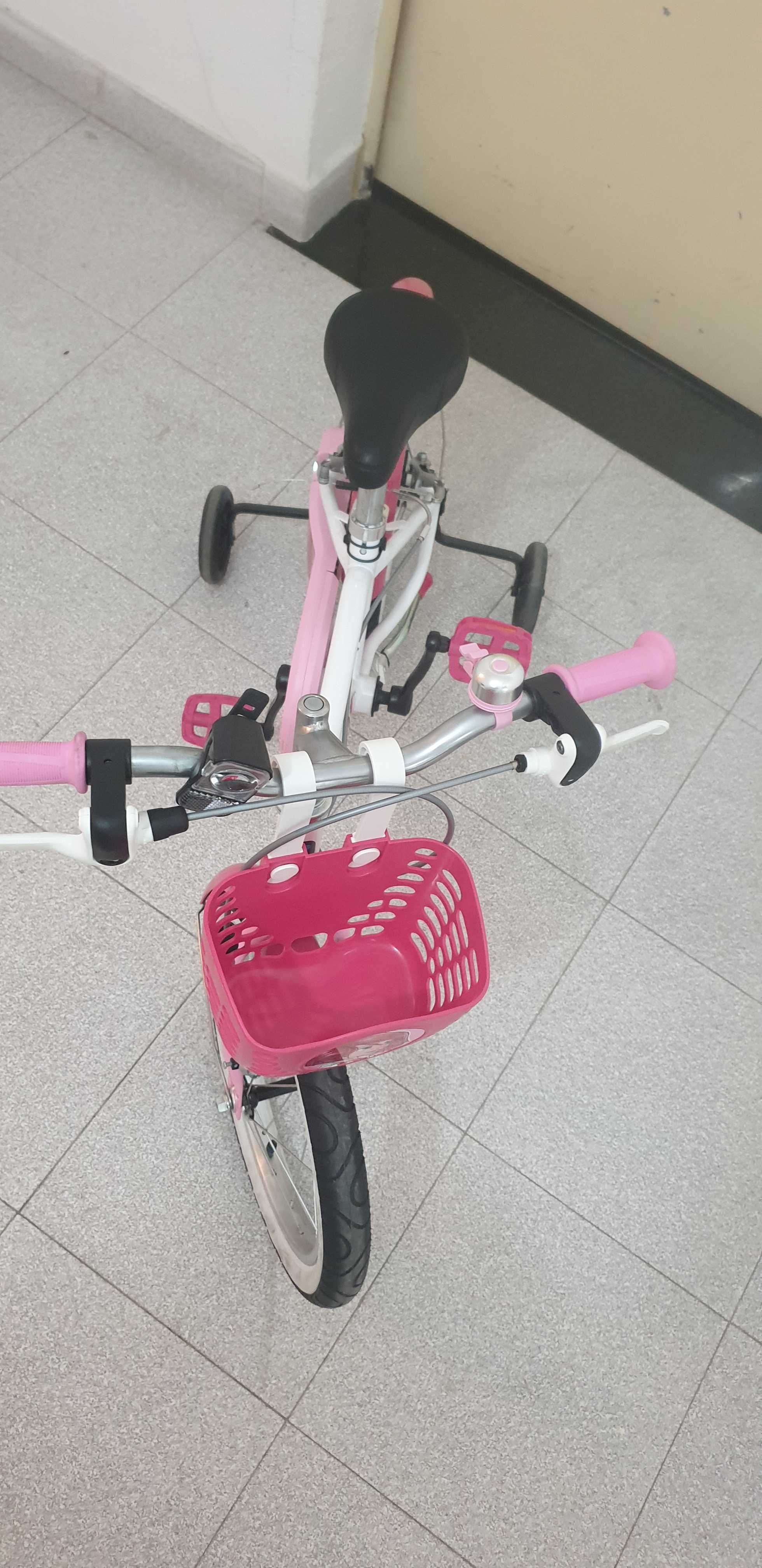 Bicicleta menina rigorosamente nova