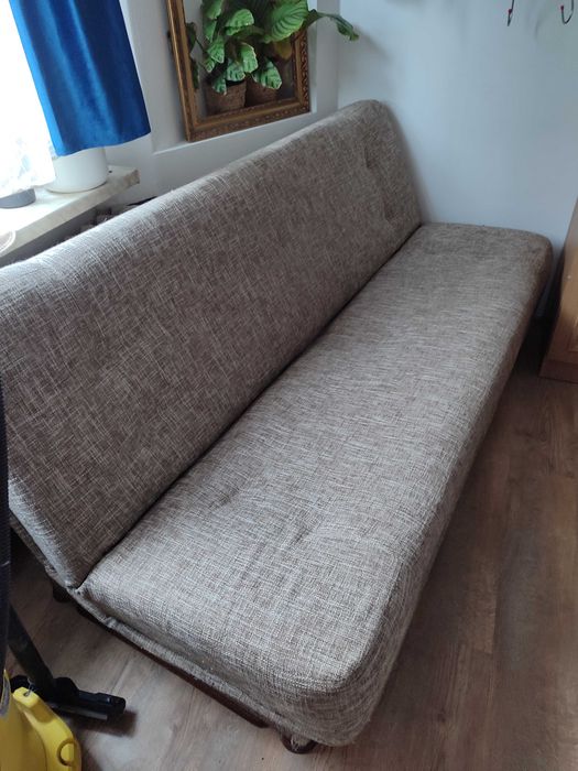 Oddam kanape za darmo