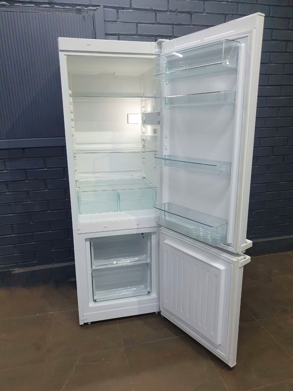 Двокамерний холодильник Miele TD3441, робочий, без пошкоджень