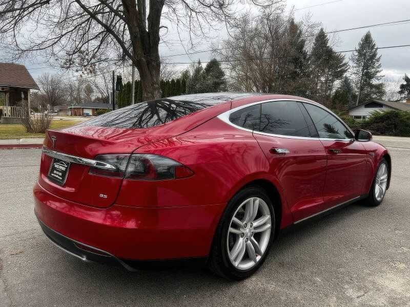 2014 Tesla Model S 85