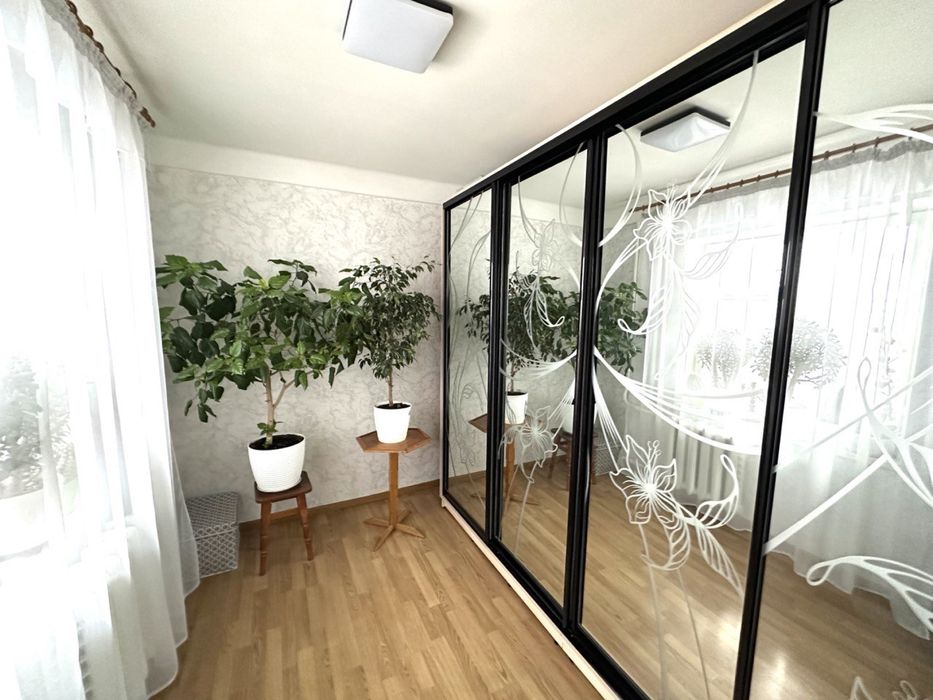 Велика 4 кімнатна квартира 86,6м Держпрограми!