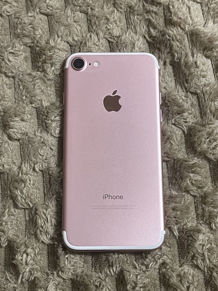 Продам iphone 7 32gb