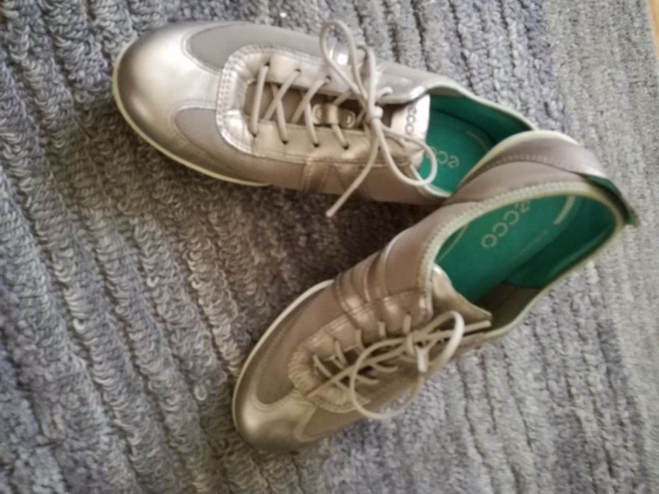 Świetne, markowe buty marki Ecco sportowa elegancja złote 37