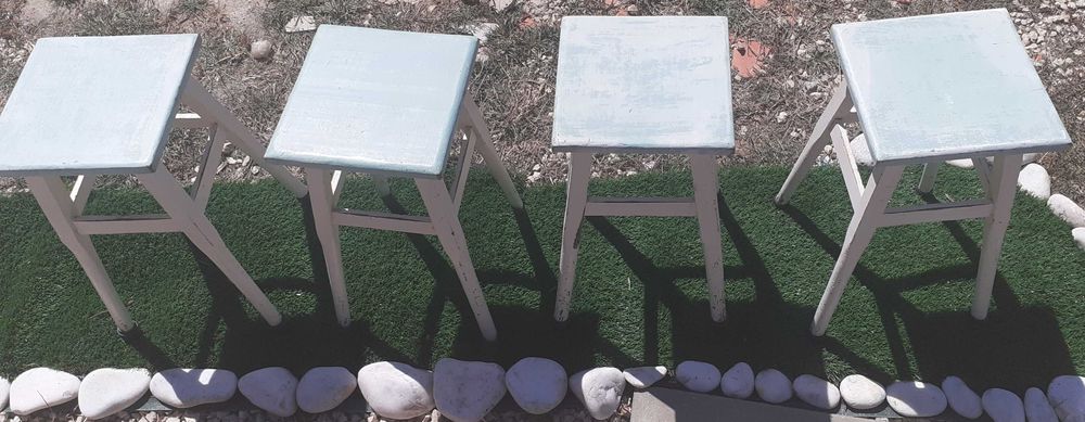 Bancos de Madeira  pés de funil